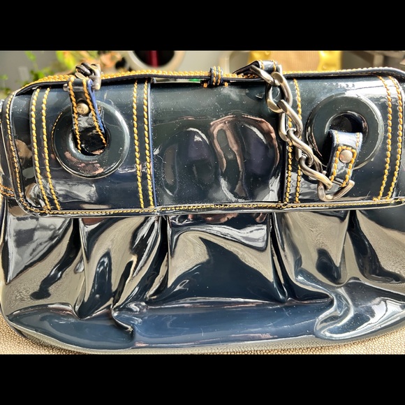 Authentic, flawless Fendi bag - Picture 2 of 8